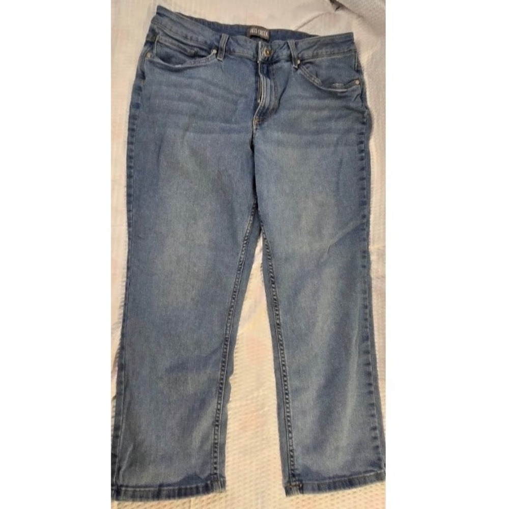 Falls‎ Creek Womens Straight Leg Capri Medium Wash Blue Denim Size 12